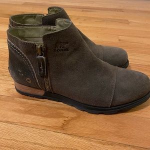 Sorel Chelsea Booties